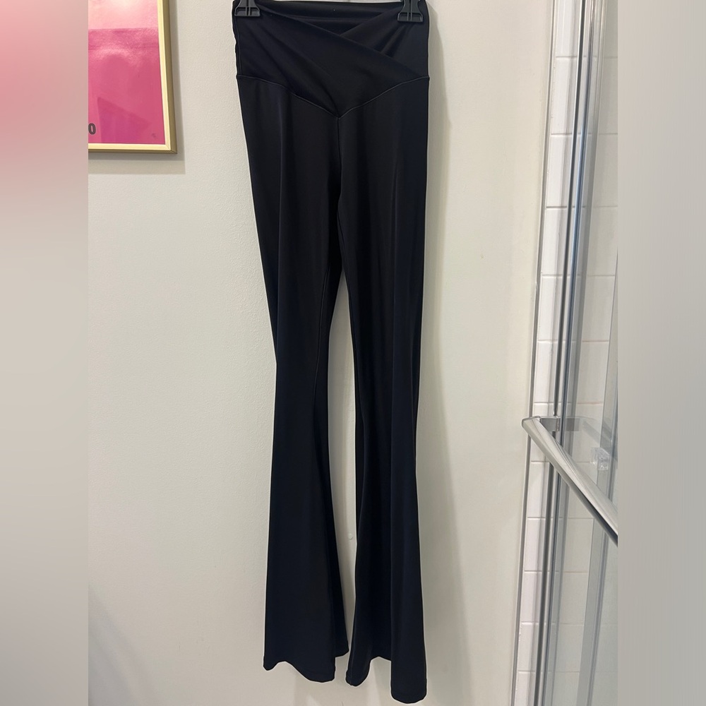 OFFLINE By Aerie Real Me High Waisted Crossover Flare Legging